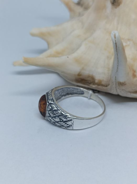 Srebrny pierścionek/sygnet z bursztynem, srebro 925, rozm 29