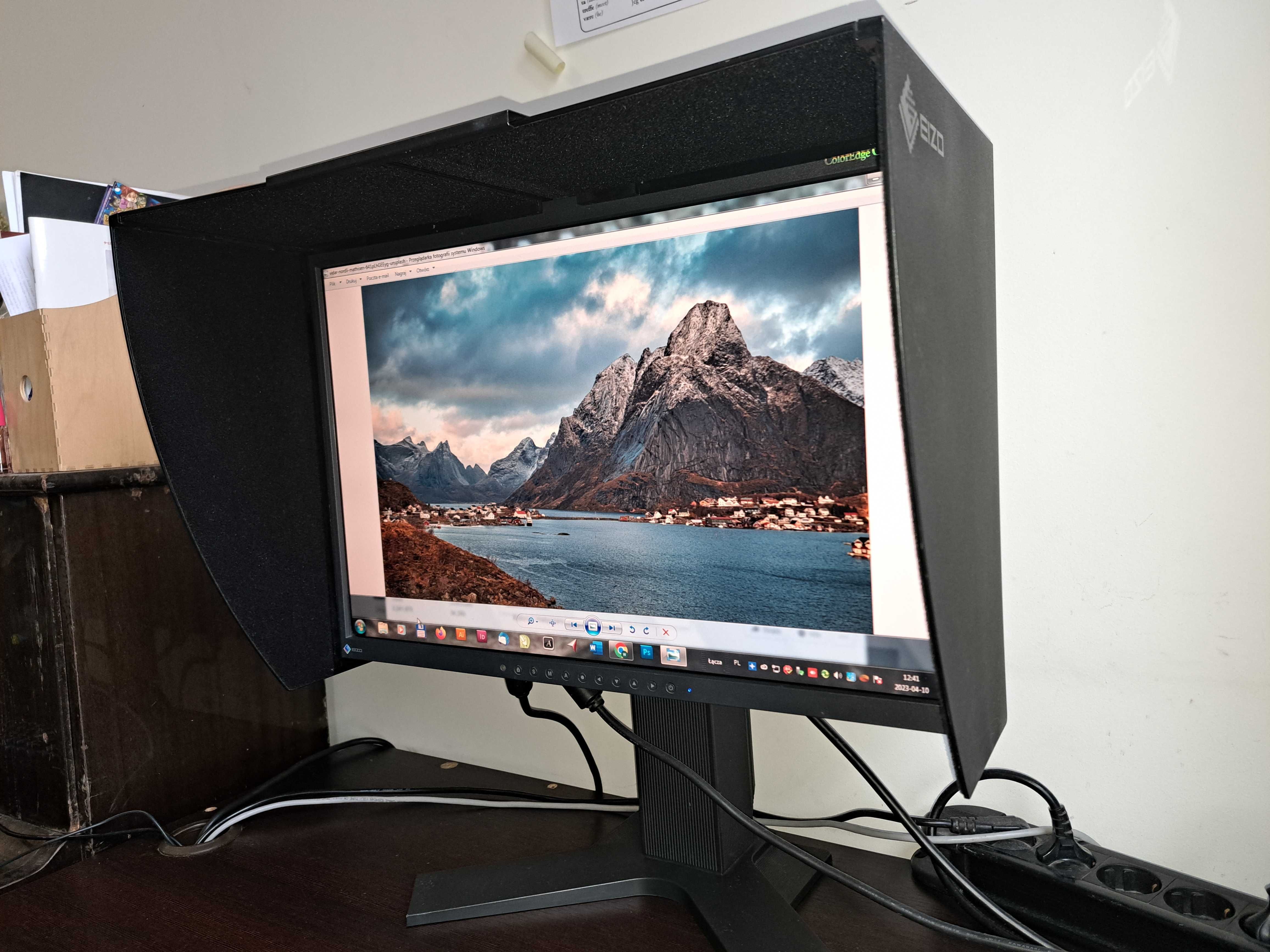 Monitor Eizo ColorEdge CG2222W