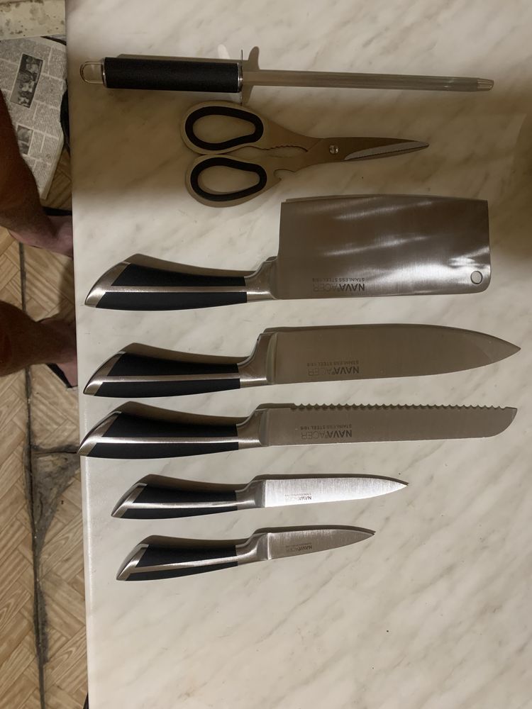 Продам набор кухонных ножей со скидкой