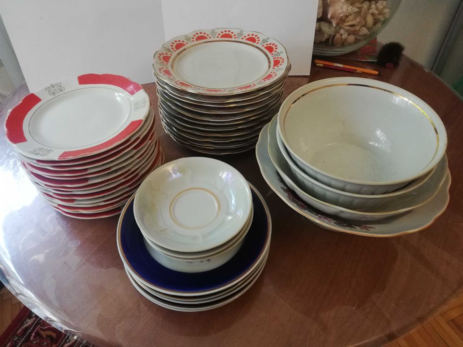 Посуд. Тарілки, салатники  українських фарфорових заводів Дешево