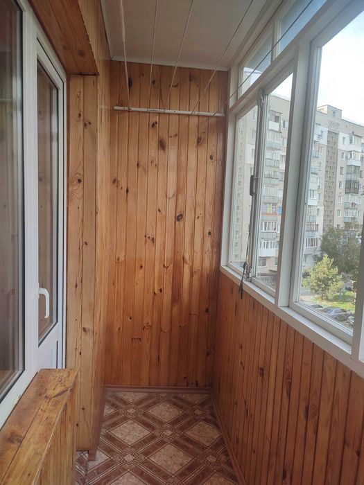 Продам 2-кімнатну квартиру, район  поліклініки
