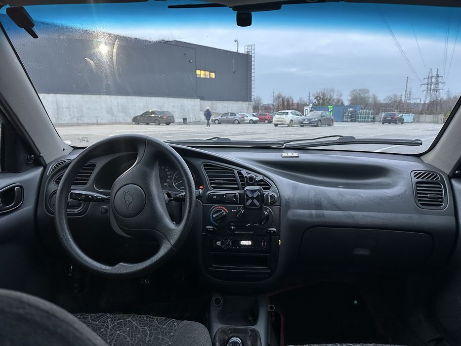 Продам Daewoo Lonos