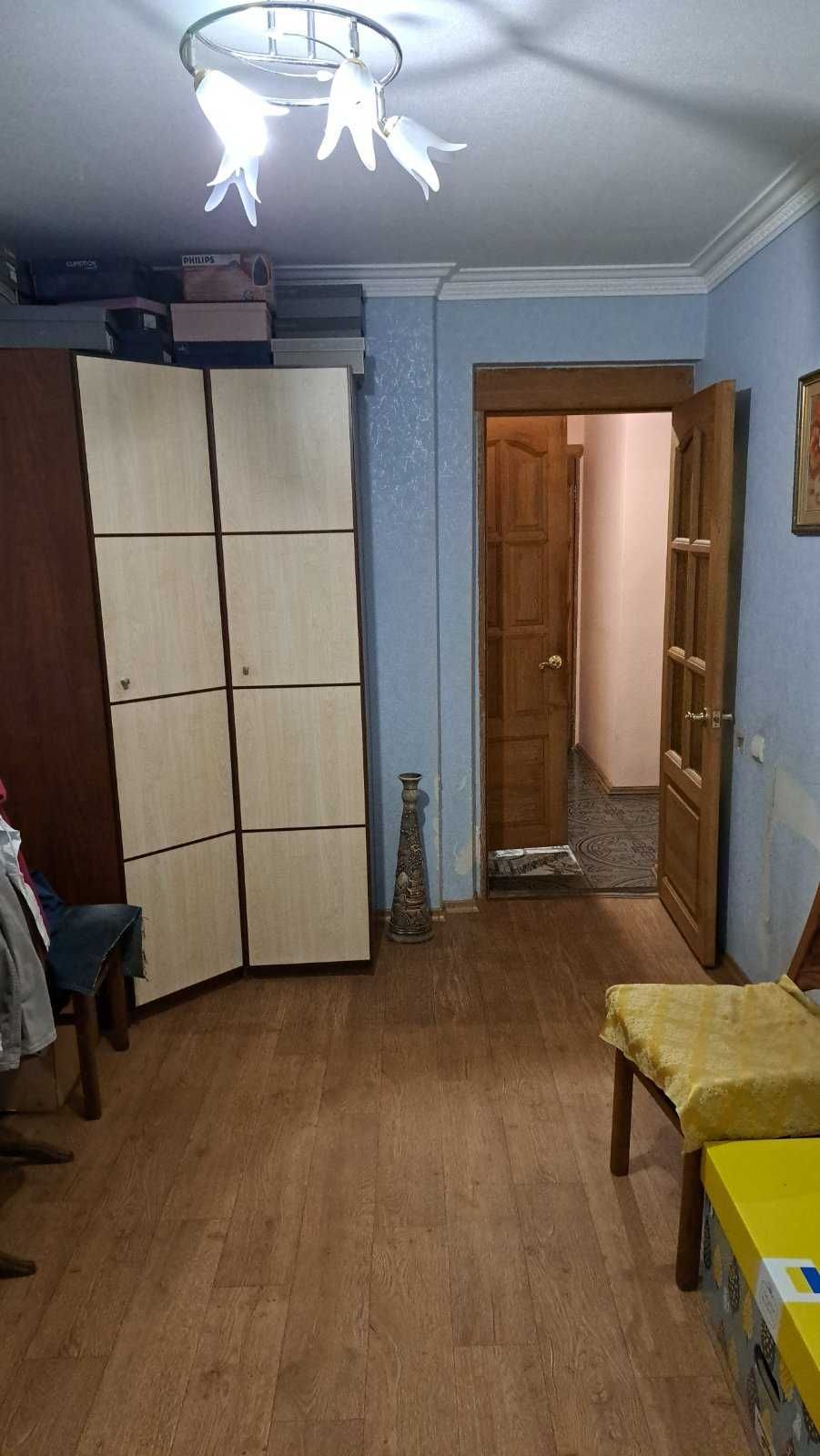 продам 3-к квартиру в Приднепровске, ул.Немировича-Данченко