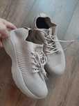 Buty sportowe wsuwane Stan bdb