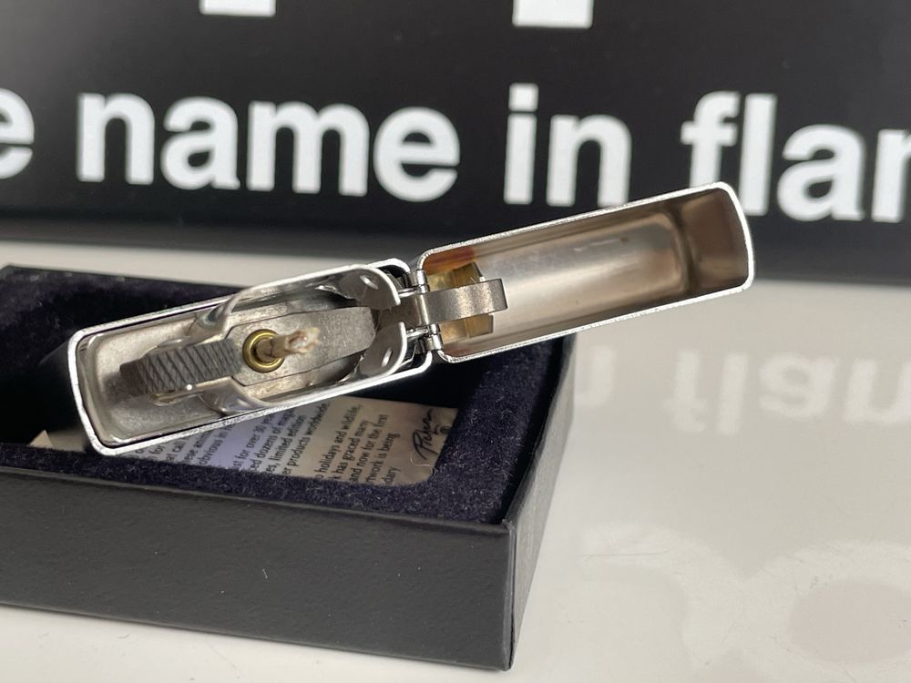 Zapalniczka Zippo Dwa Goldeny, Linda Picken, Two Goldens, psy, NOWA