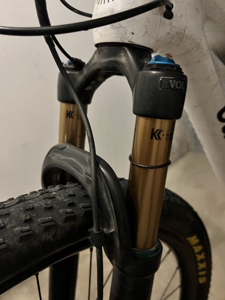 Suspensão fox 32 sc kashima