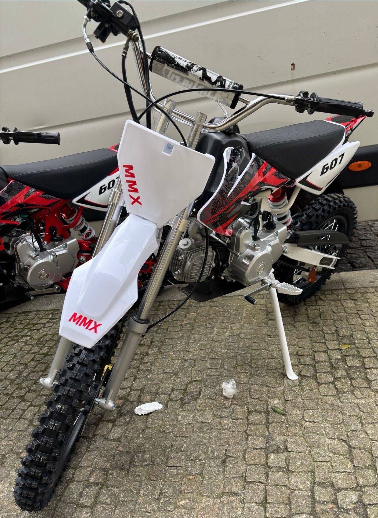 Pit bike 125cc com arranque eléctrico