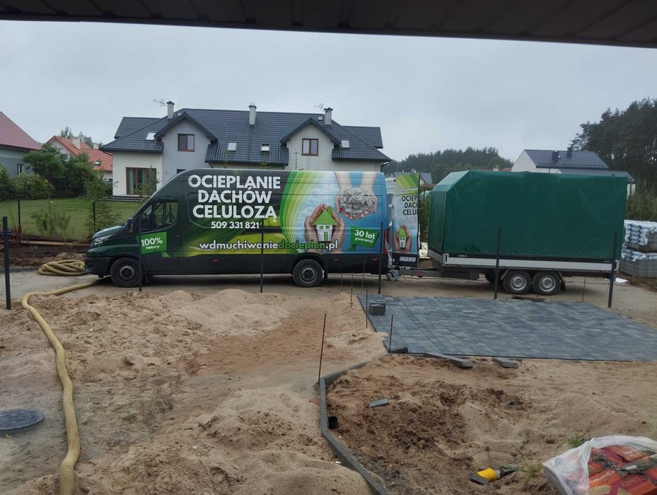 Wdmuchiwanie Celulozy Wełną Ocieplenie Domu Dachu Poddasza - Eko Term