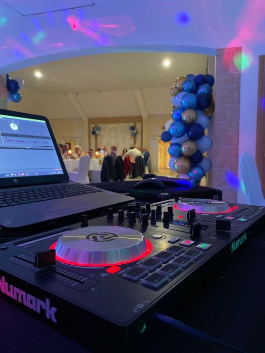 Muzyczna Oprawa Imprez- Dj, Fotobudka360, Fotolustro | Wesele Urodziny