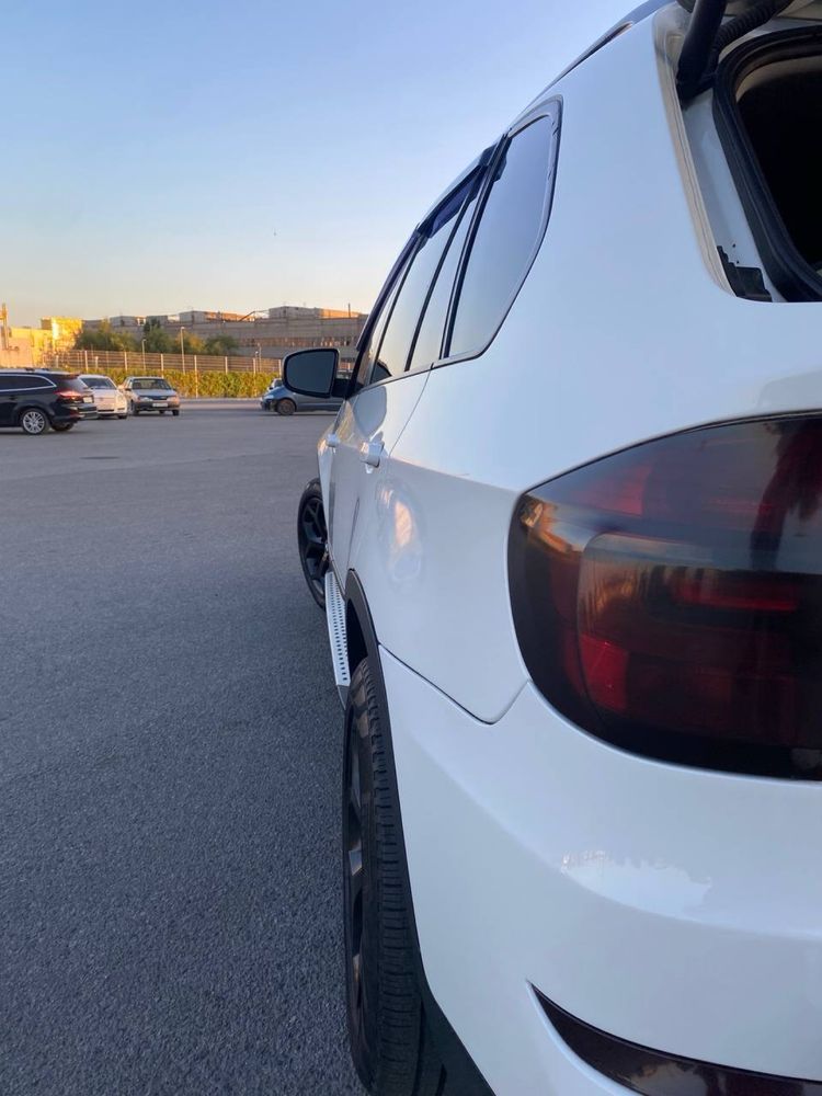 BMW X5 e70 2011 3.0 бензин