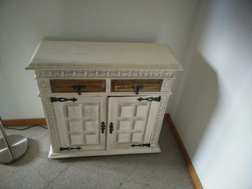 Movel aparador remodelado e pintado
