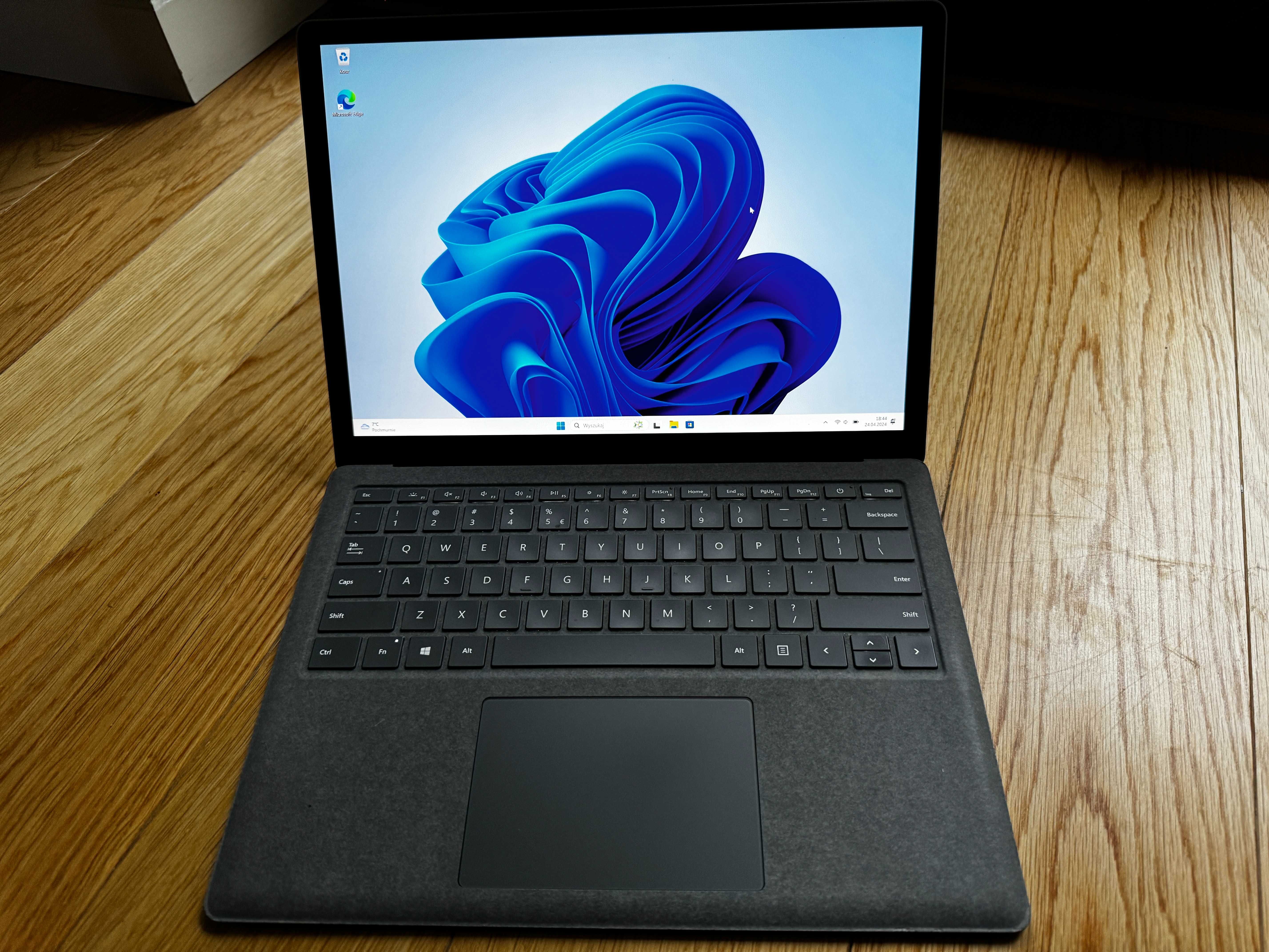 Microsoft Surface Laptop 4 - 13.5" touch Ryzen 5 16GB/256GB