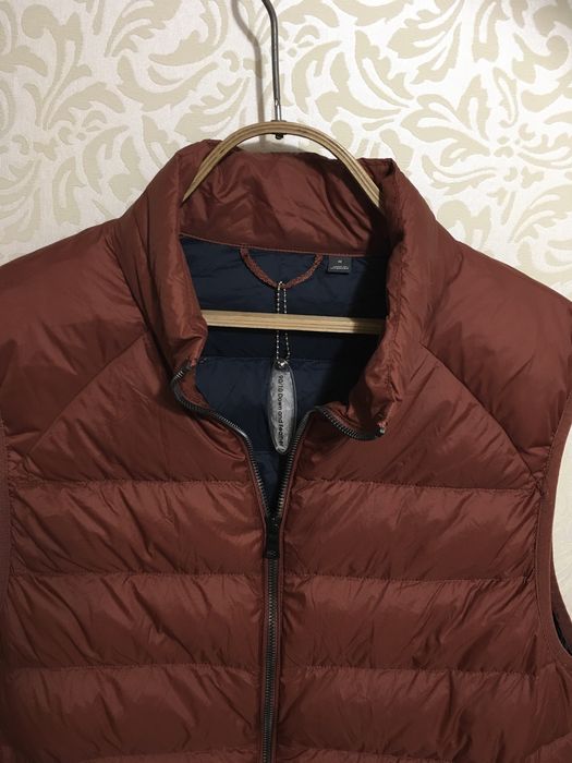 Пухова жилетка M&S