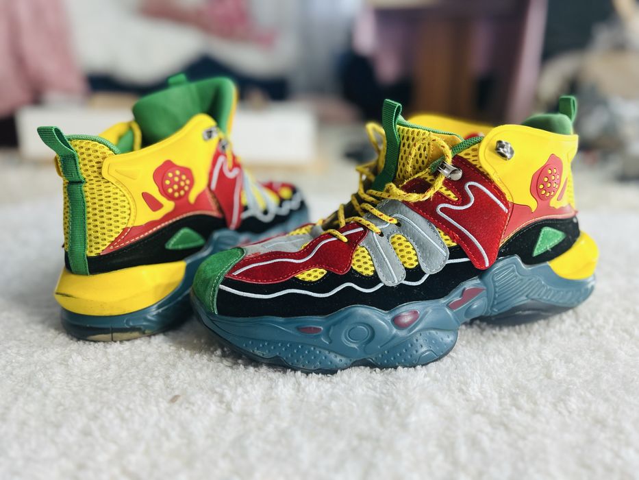 Кросовки сникерсы