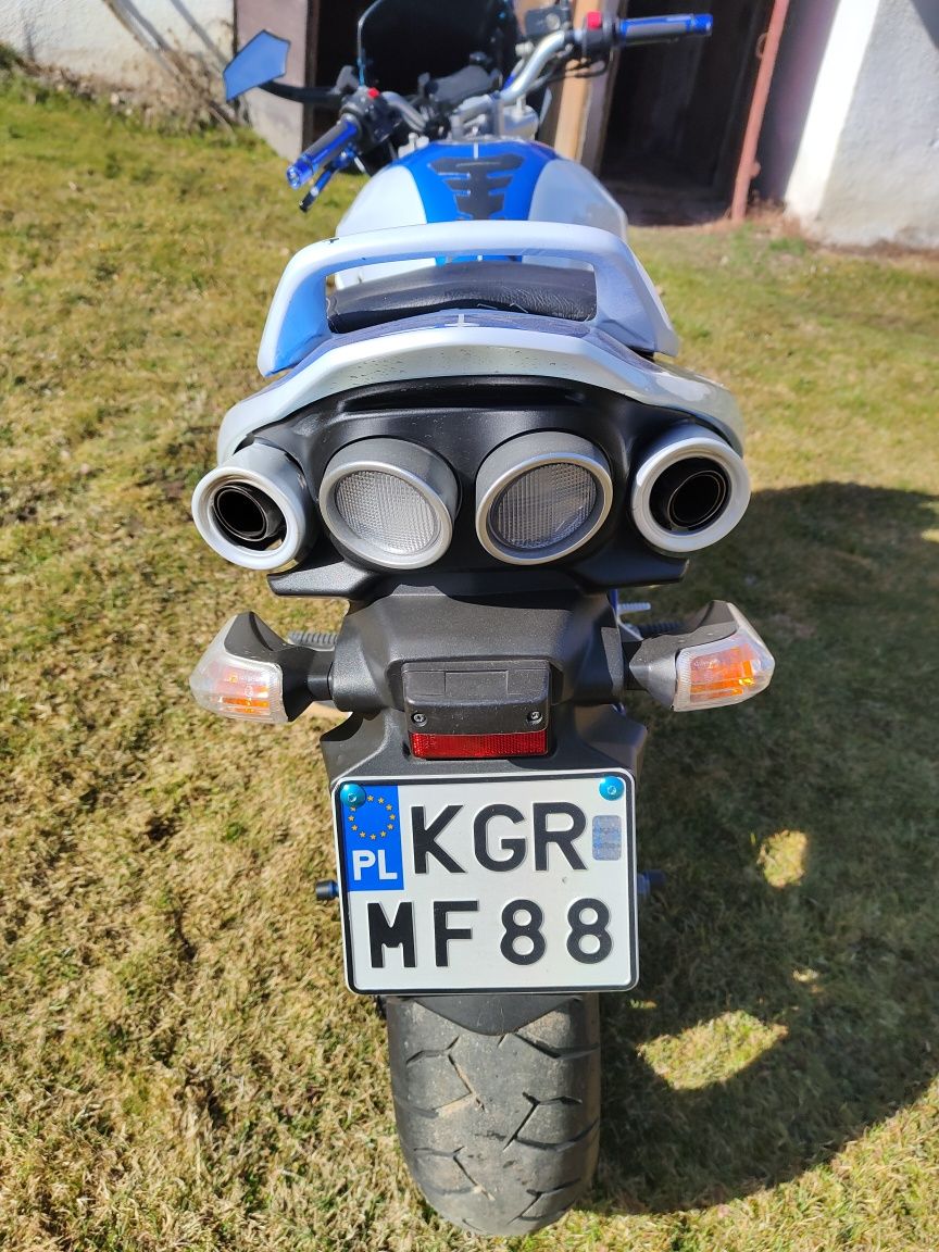 Suzuki GSR 600. 2006r.