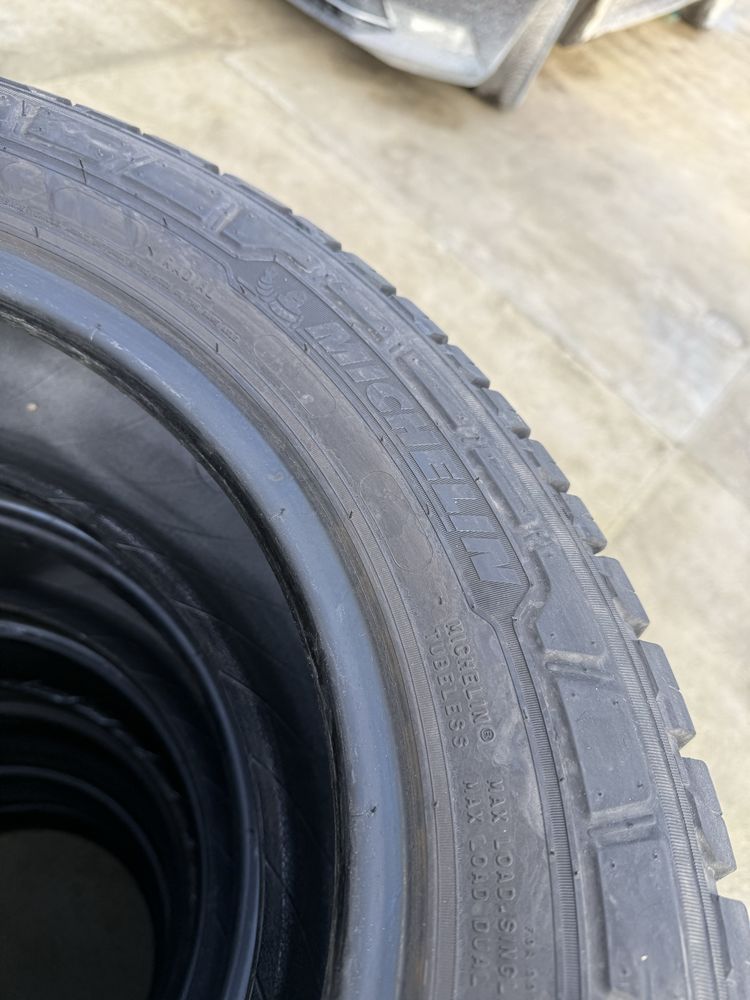 215/65/16c Michelin Agilis Cross Climate