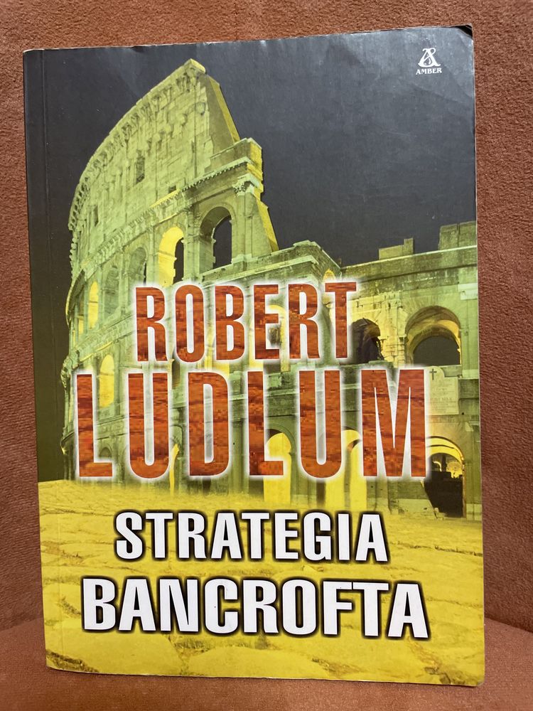 Robert Ludlum „ Strategia Bancrofta” , polecam .