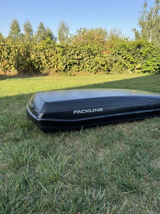 Багажник на автомобіль з рейлінгами в зборі