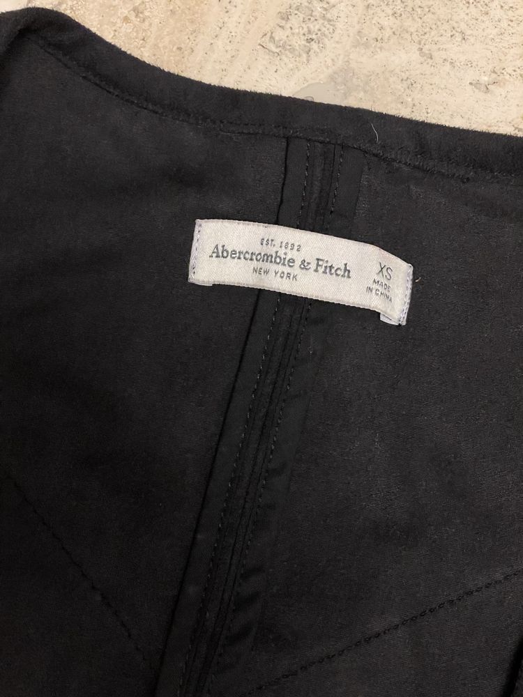 Colete Abercrombie & Fitch