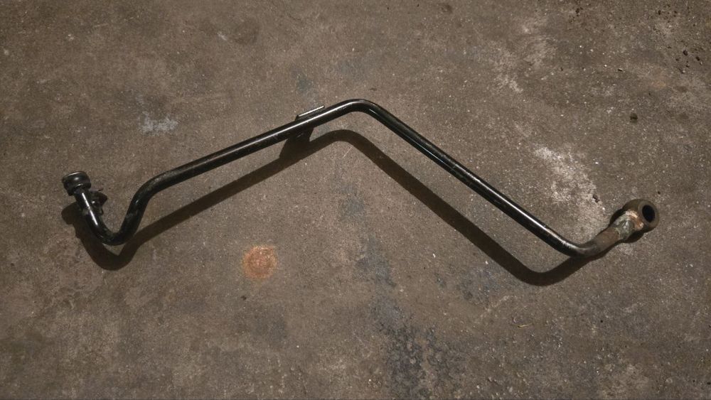 Трубка подачі масла у турбіну Mercedes Benz Vito W638 2.2 A6111800720