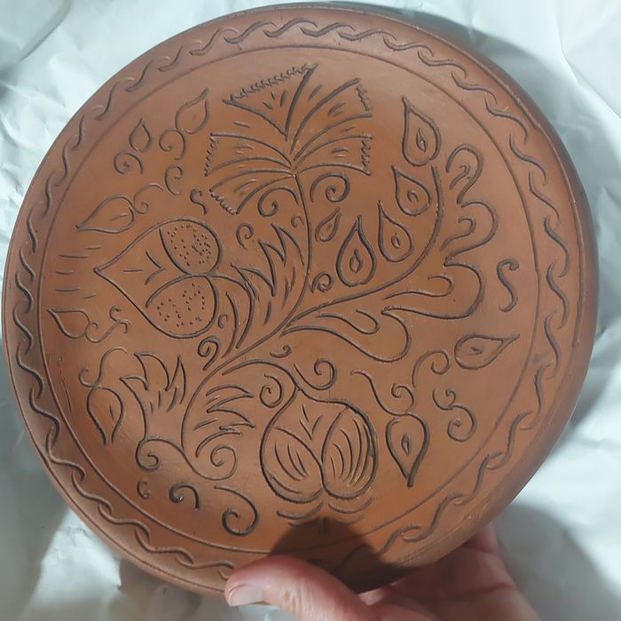 Глиняна настінні напевно тарілка