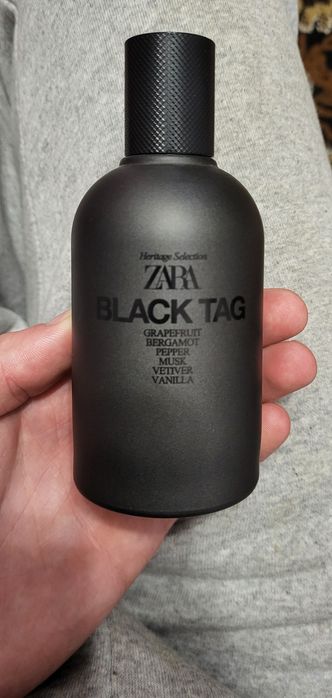 Продам або обміняю на vibrant leather,остаток 75- 80ml.