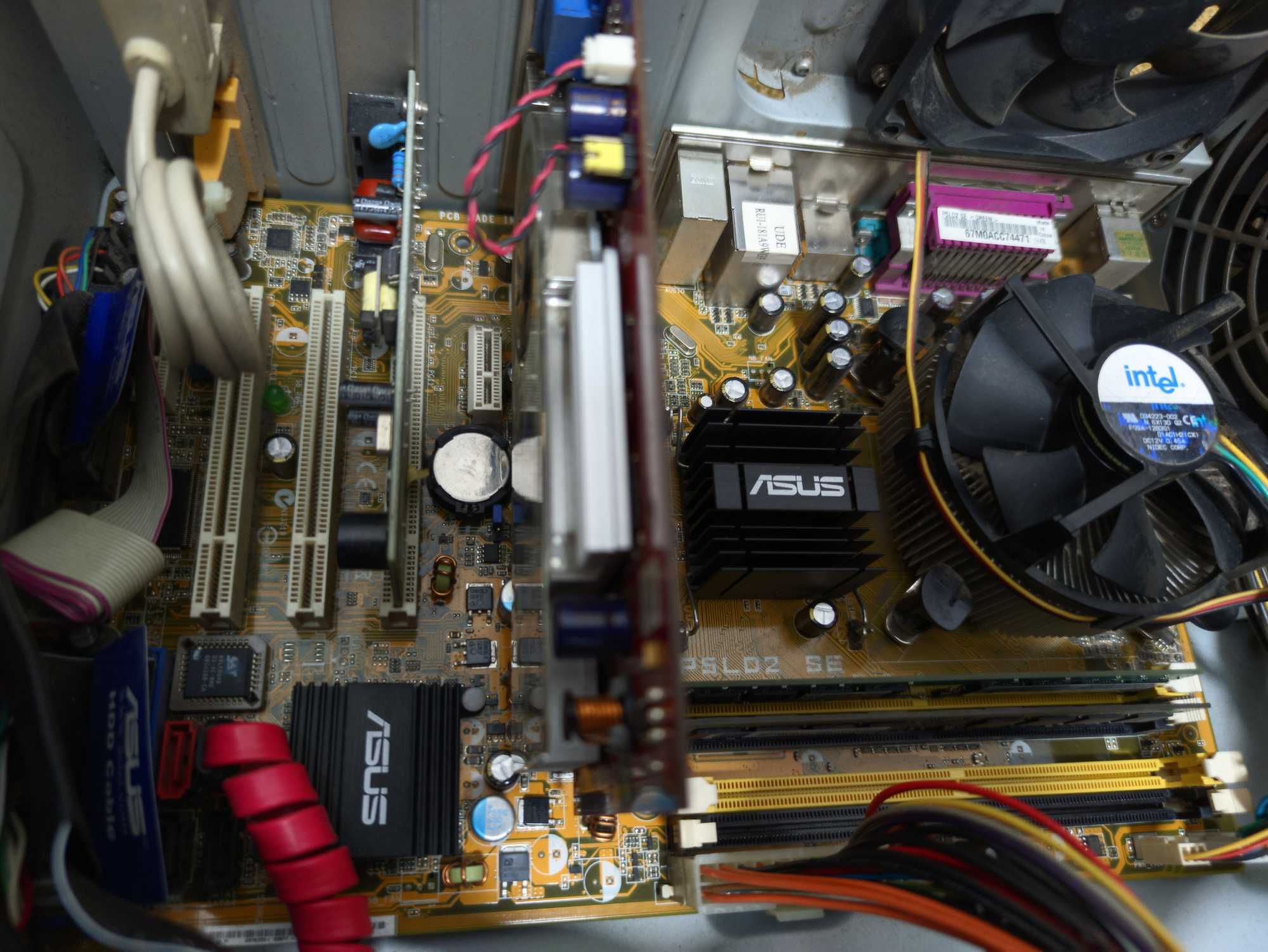 Комп Intel, мама ASUS P5LD2 SE, Самс 120 GB, RW LG, проц, видео 256МВ