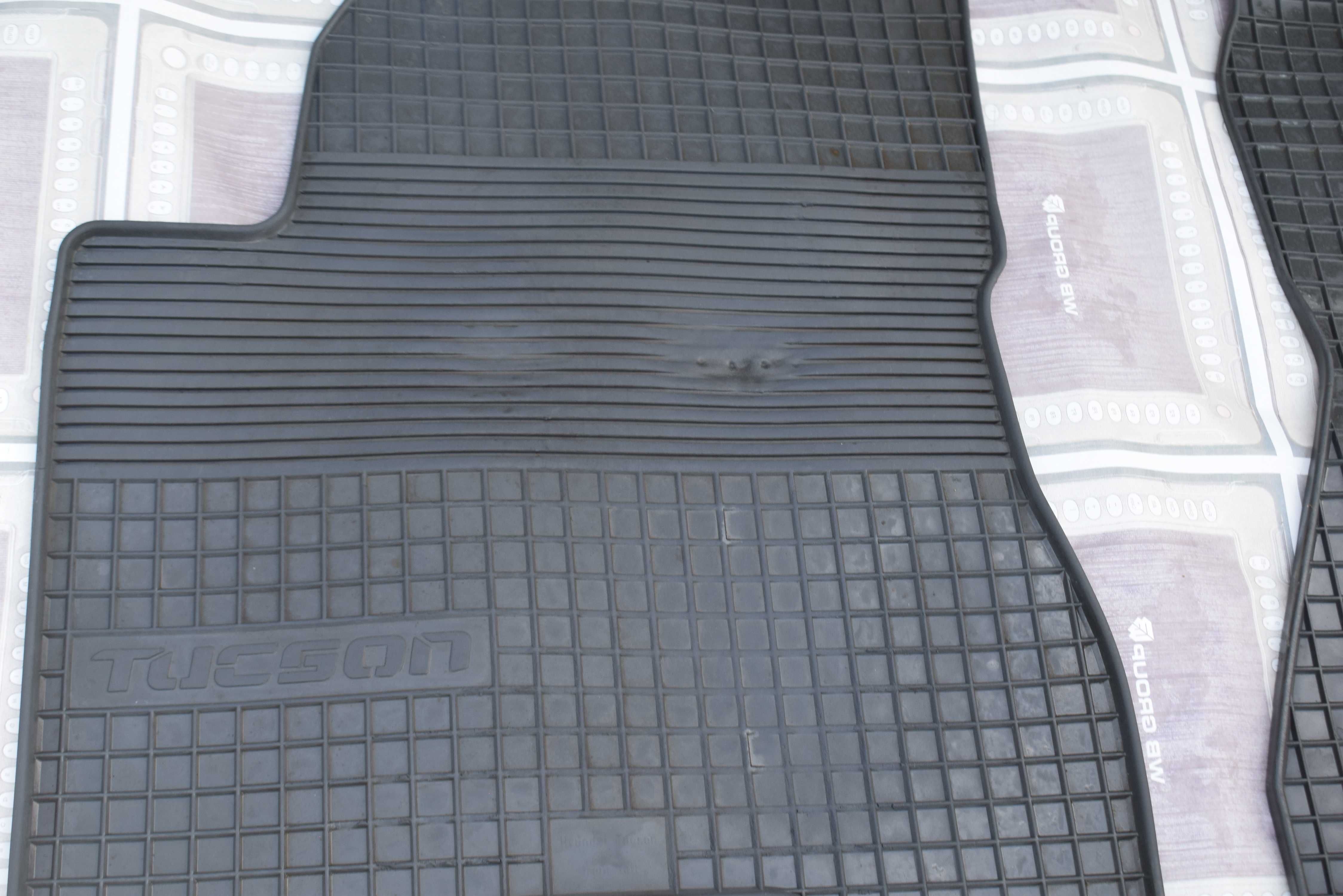 dywaniki gumowe wycieraczki HYUNDAI TUCSON I 04-09R.orginał