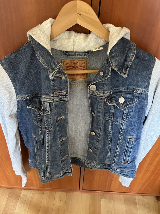 Джинсовая курточка levis розмір xs