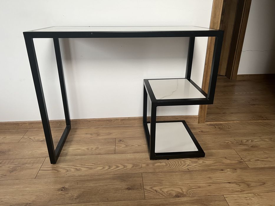 Stolik, toaletka, biurko