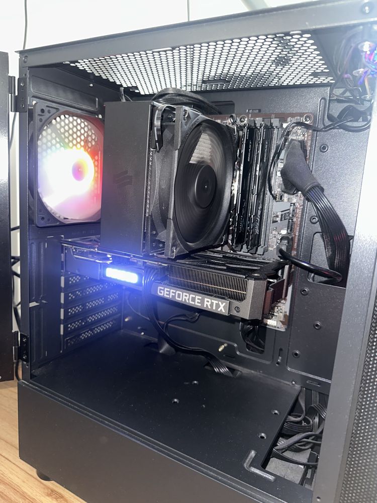 Komputer stacjonarny RTX 3060/ i5-12400F/ 16GB RAM - W 100 Sprawny!