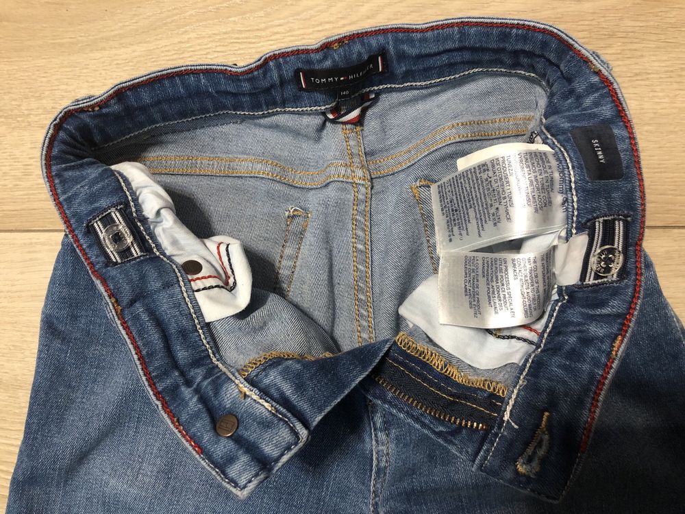 Spodnie dziecięce Tommy Hilfiger r. 140