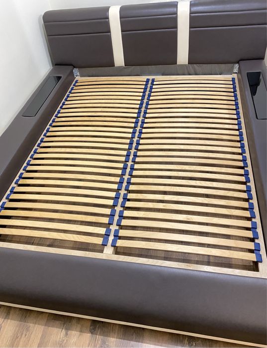 Łóżko 160x200 SUPERSOFA z półkami/ekoskóra