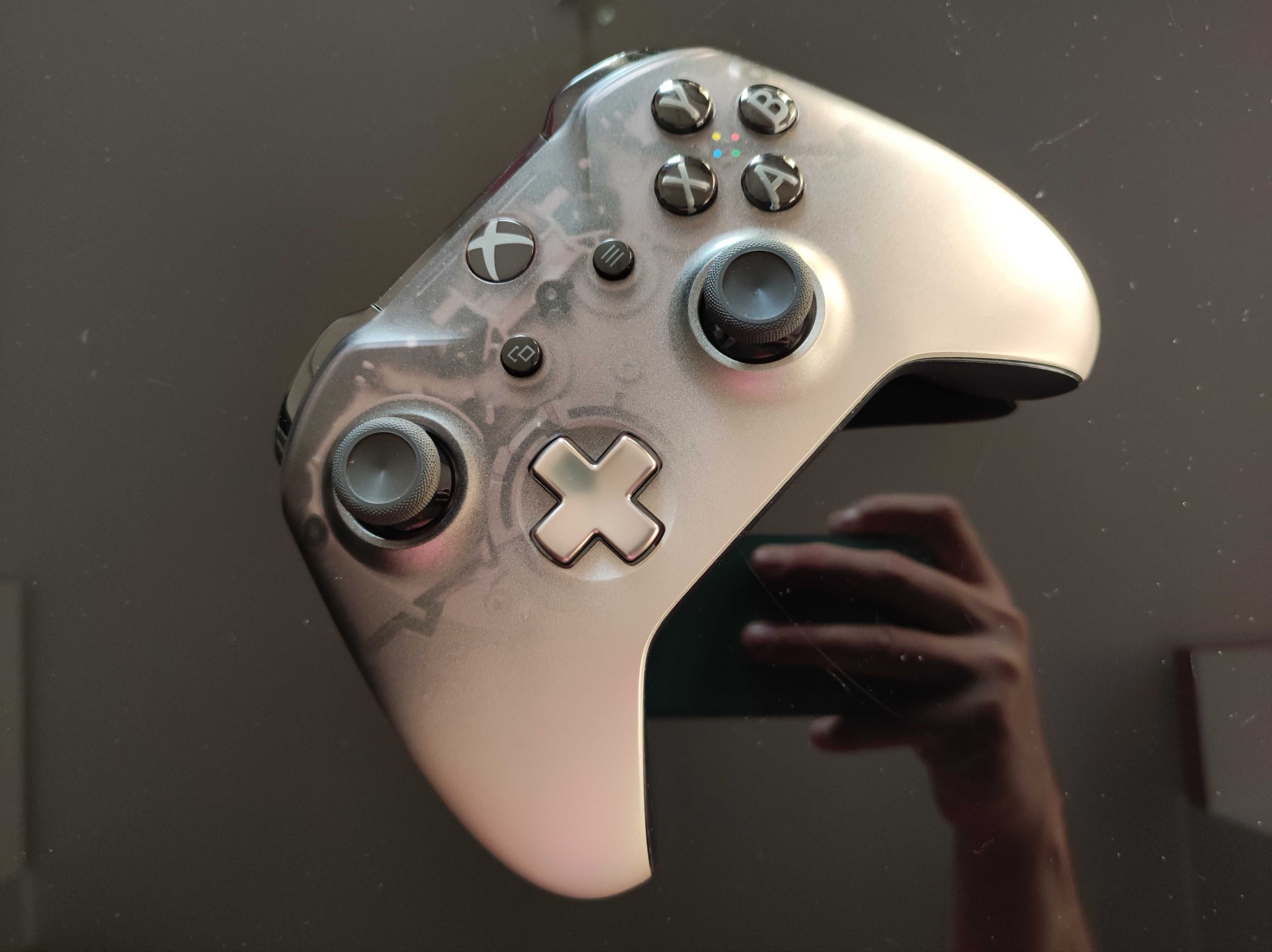Pad kontroler od konsoli Xbox one series Phantom Black Nowy
