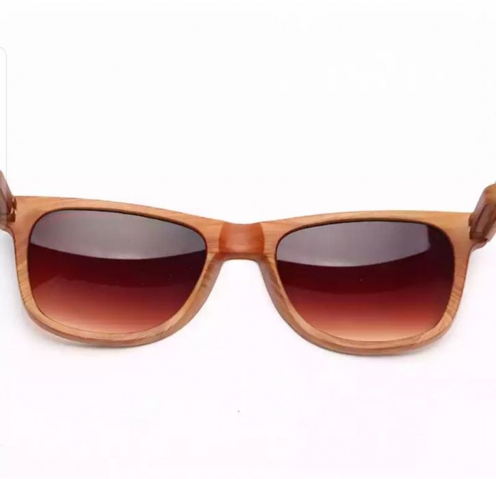 Drewniane okulary przeciwsłoneczne