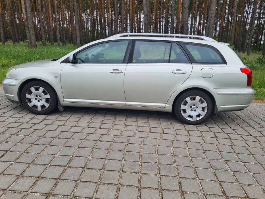 Sprzedam Toyotę Avensis 2003r jeden właściciel