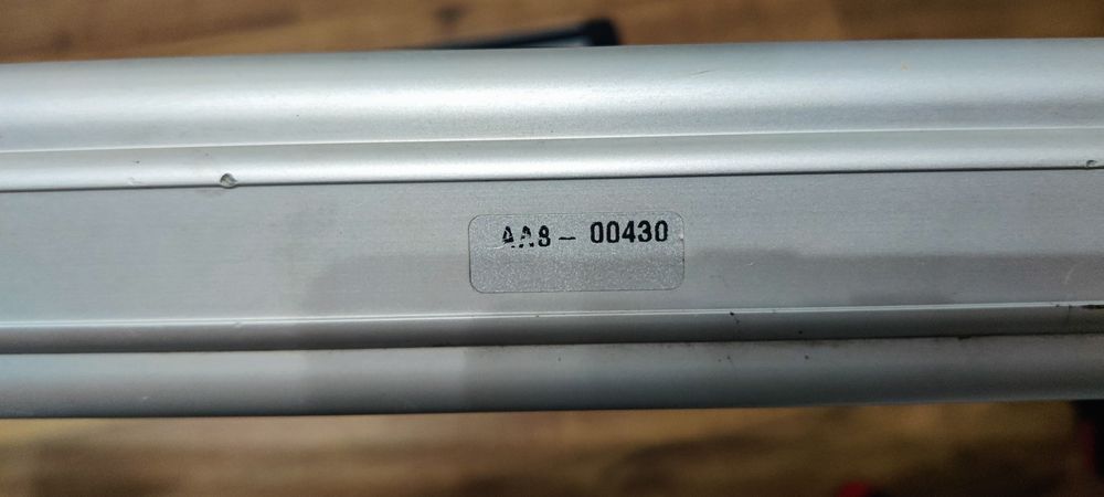 Sprzedam bagażnik dachowy Thule