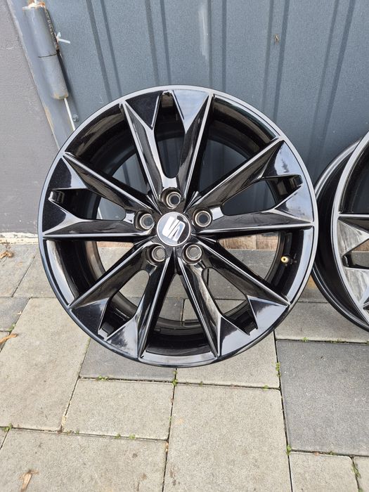 Диски 5*100, R16,  Seat,  Volkswagen Golf 4, Scoda Fabia,  Tour