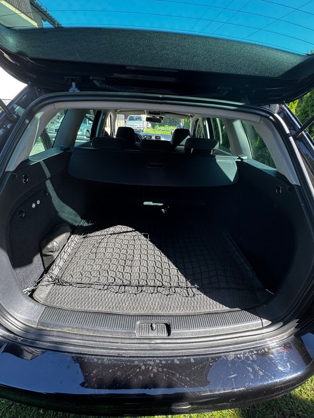 Volkswagen Golf Volkswagen Golf VI Match 2.0 TDI DSG • Skóry • Kamera • Czujniki • 17”