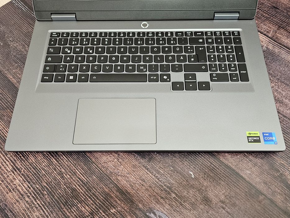 Lenovo LOQ 17IRX10 (Core i7-14700HX/16Gb/RTX 5070/SSD 512Gb/IPS 165Hz)