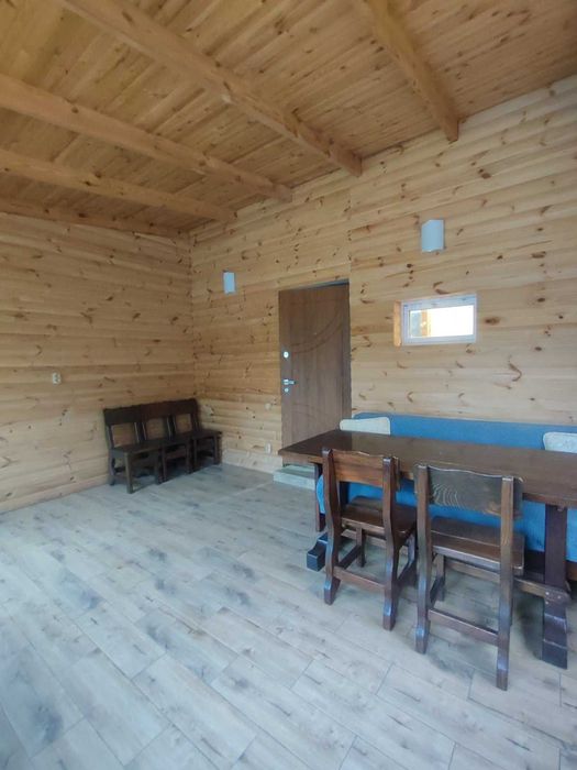 Продаж будинку з новим ремонтом. На 9 сотках землі. По вигідній ціні