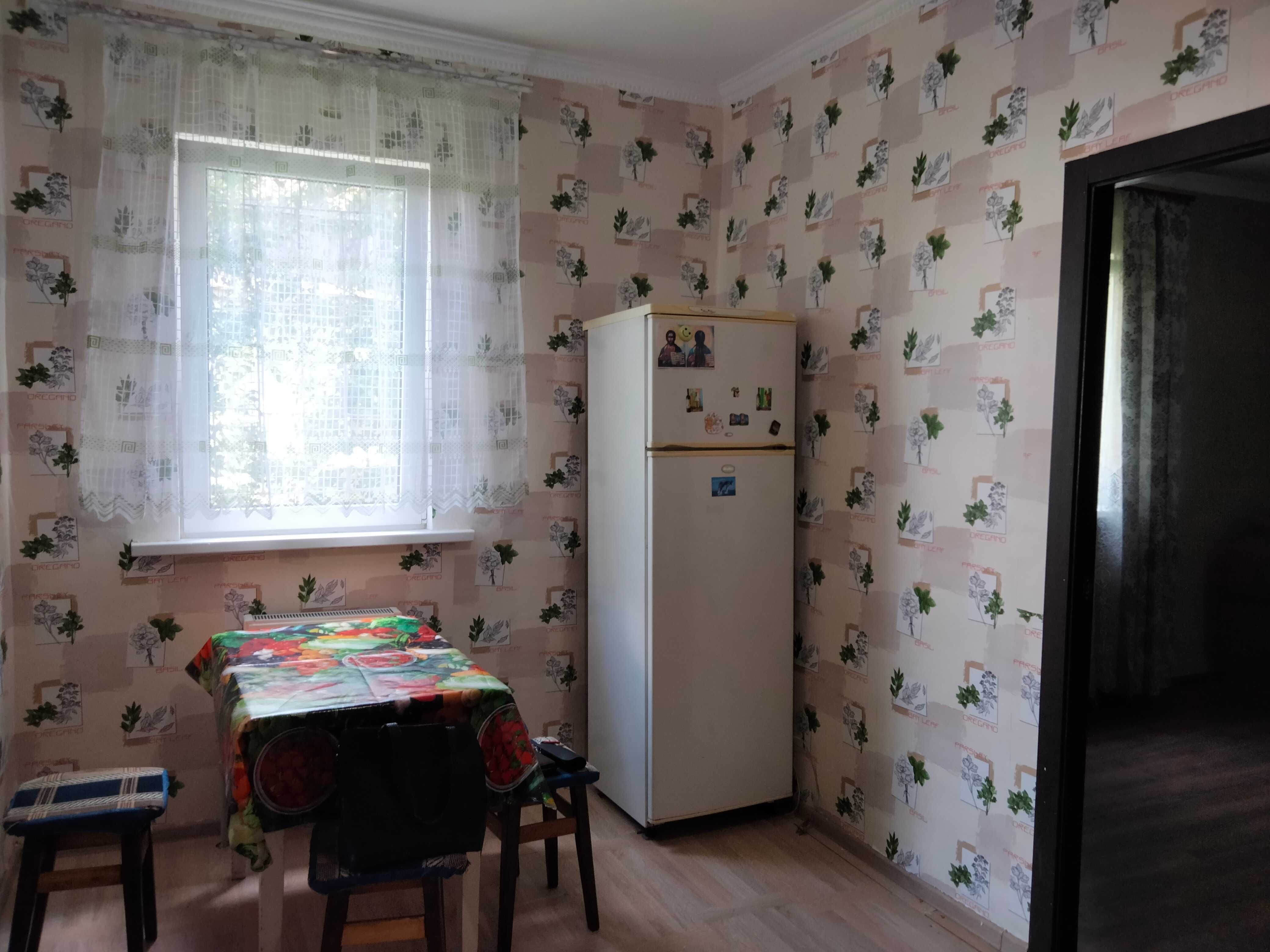 Частина будинку Покровська Б, Іра 7800 грн  і лічильники
