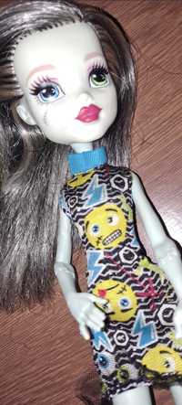 Monster High/ Frankie Stein/ lala