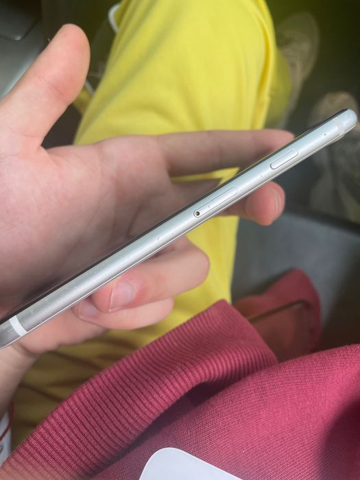 ТелефонiPhone SE 2020