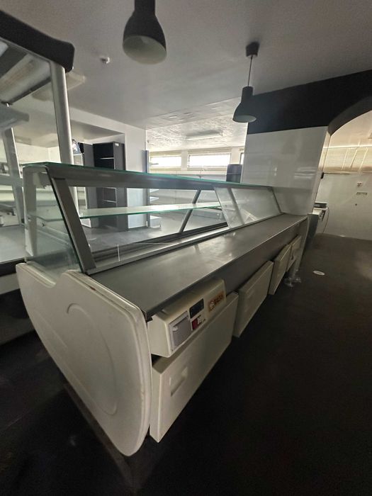 Vitrinas Refrigeradas Profissionais para Talho/Supermercado - 2,8m