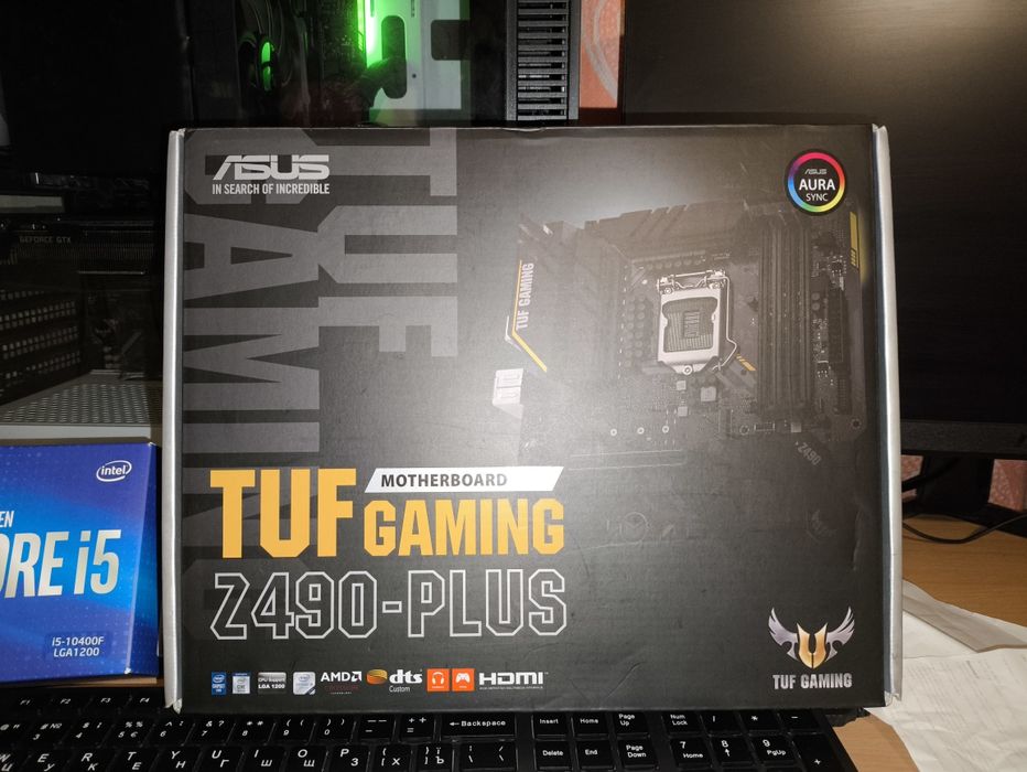 Материнська плата Asus Tuf Z490-Plus