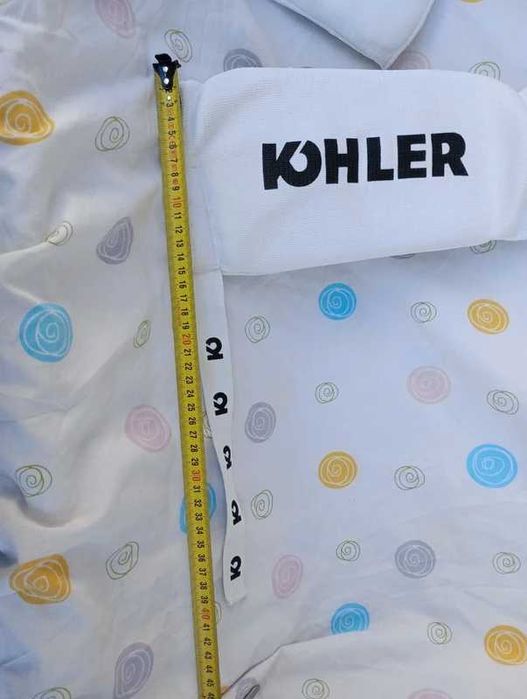 Joelheiras / caneleiras brancas da kohler