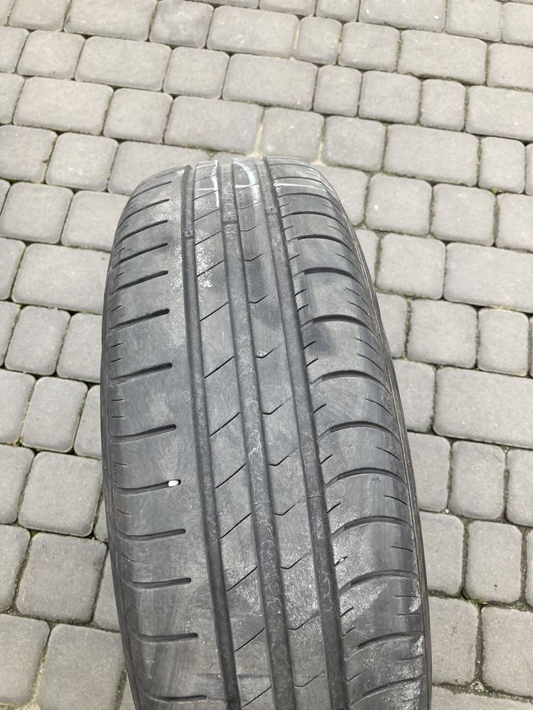 2 Opony letnie Hankook 185/65/R15 + felgi peugeot