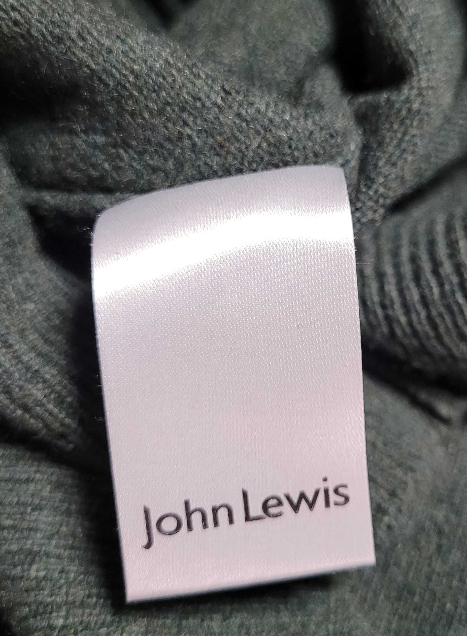 Кашемировый свитер John Lewis (Италия).