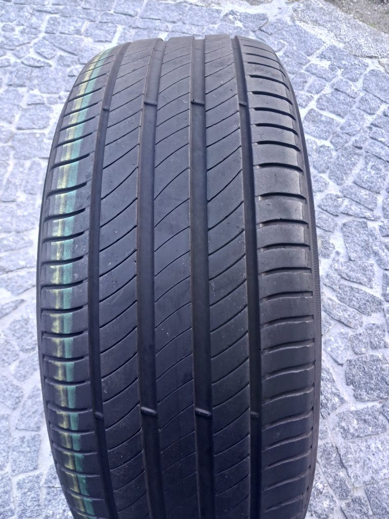 Vendo pneus Demo 235/55/18 Michelin